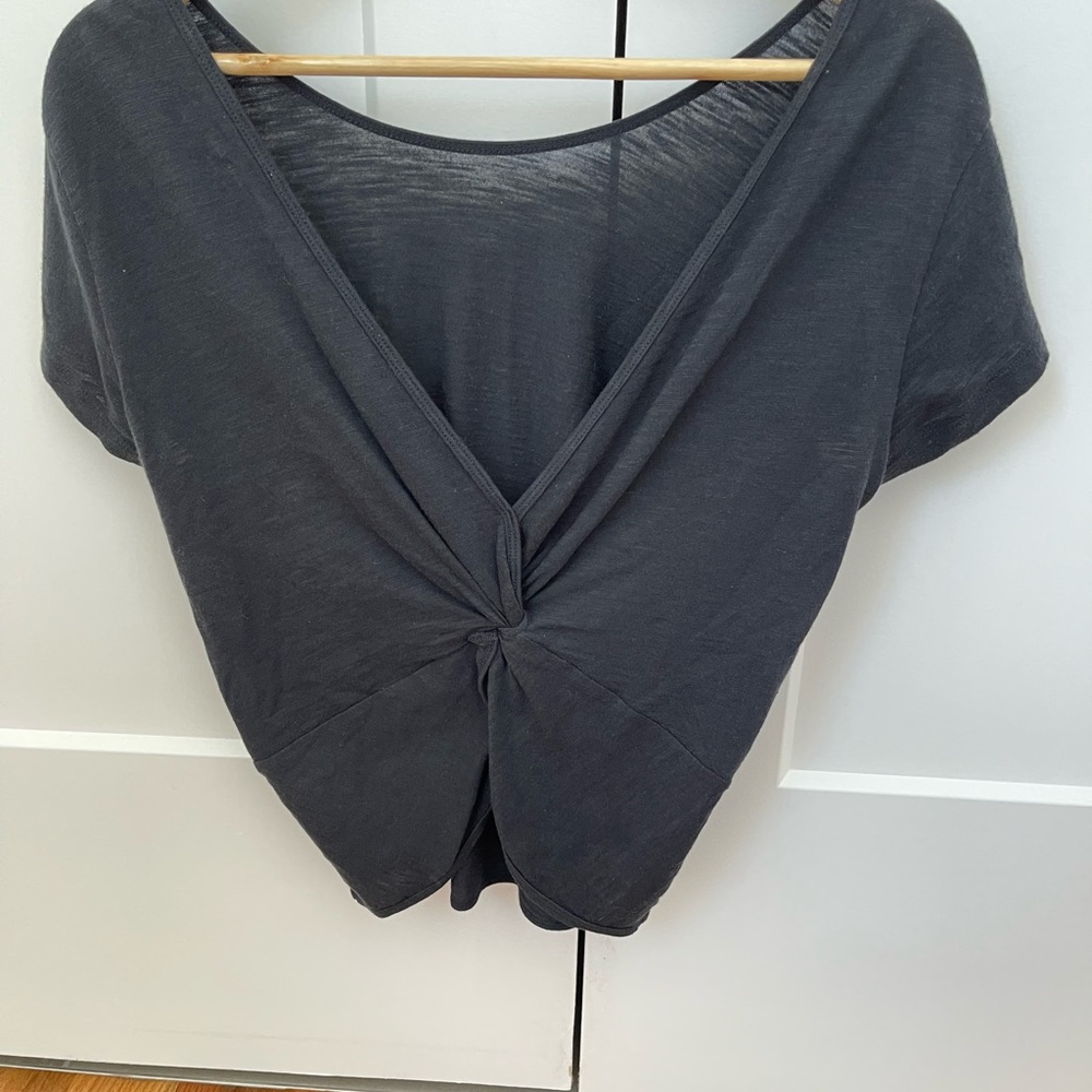 Abercrombie black twist front T shirt